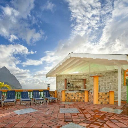 Villa Des Pitons Soufriere Exterior photo